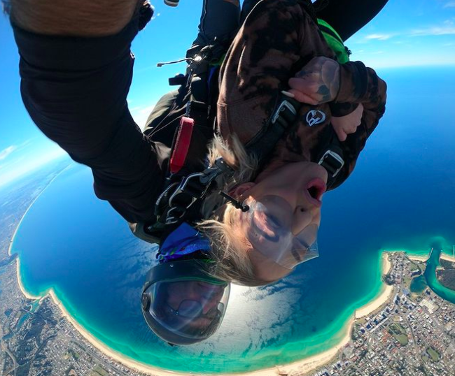 Gold Coast skydive upside down. Photo credit @goldcoastskydive on Instagram