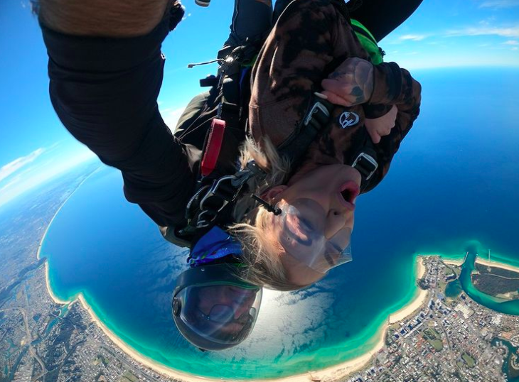 Gold Coast skydive upside down. Photo credit @goldcoastskydive on Instagram